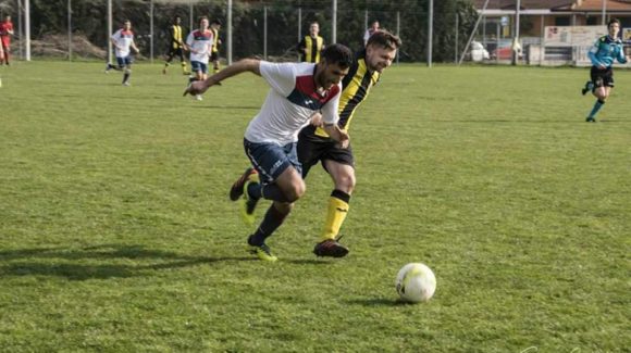 Una sassata di Et Tahiry vale lo spareggio per la promozione diretta: Atheste Quadrifoglio Saletto-San Pietro Viminario 1-0 Una sassata di Et Tahiry vale lo spareggio per la promozione diretta: Atheste Quadrifoglio Saletto-San Pietro Viminario 1-0